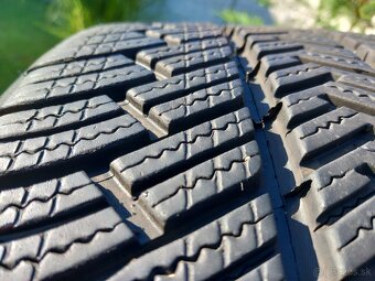 235/40 r19 zimne pneu michelin - 5