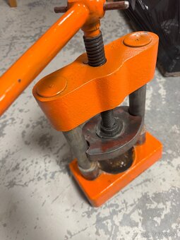 Predam ručný lis - 5