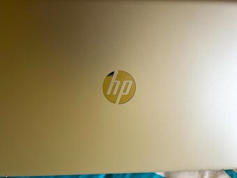 Notebook HP 17-cn4007nc (9W4H5EA#BCM) strieborný - 5