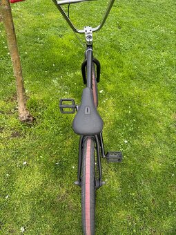 Bmx wethepeople trust - 5