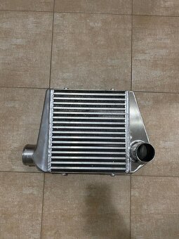 Nissan Patrol M57 - DRŽÁK INTERCOOLERU + INTERCOOLER - 5
