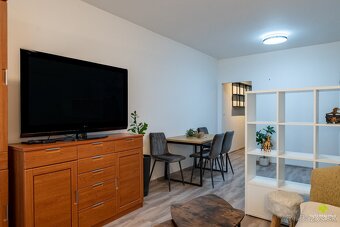 Kompletne zrekonštruovaný 2-izbový byt s lodžiou – Bojnice - 5