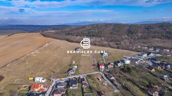 NA PREDAJ POZEMOK PRE PROJEKT 6 RODINNÝCH DOMOV V KRÁĽOVCIAC - 5