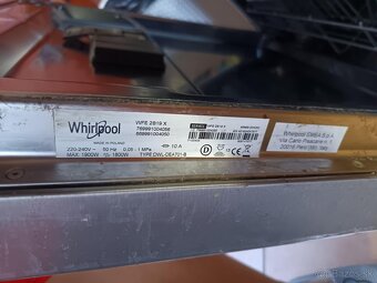 Umývačka riadu Whirlpool - 5