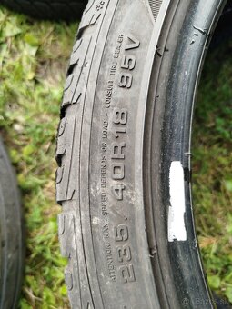 Pneumatiky zimné R18 235/40 - 5
