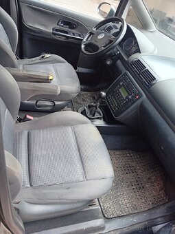 Volkswágen Sharan,1.9tdi,4x4,r.v.2006,7miestne - 5