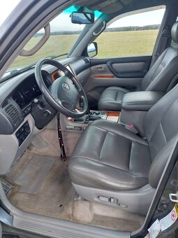 Toyota Land Cruiser 100 - 5