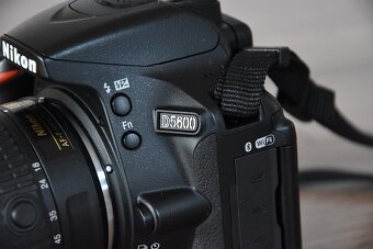 Nikon D5600 wifi BT - dotyk.dis. - VR objektiv AF-P 3tis.sn - 5