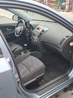 Predám Kia Ceed 1.6 CRDi - 5