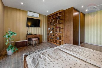 PREDAJ luxusný 2 posch. rodinný dom (dom 761m2- pozemok 1725 - 5