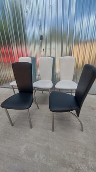 Predám 5 x dočasné stoličky cena 40 eur spolu. - 5