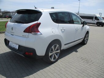 PEUGEOT 3008 Hybrid 4x4 Allure Pano HUD Navi LED - 5