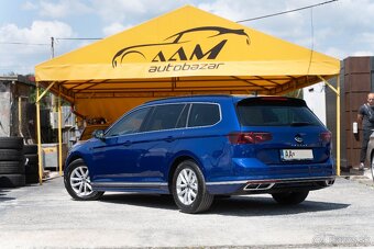 Volkswagen Passat R-Line 2.0 TDI -2022- Elegance M6 - 5