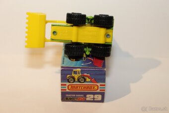 Matchbox SF Tractor shovel - 5