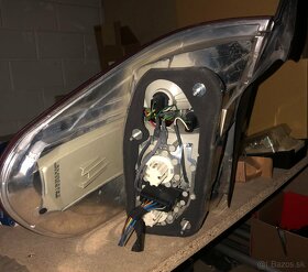 ZADNÉ SVETLA-BMW-MERCEDES-VW-TOYOTA-KIA-ORIGINAL - 5