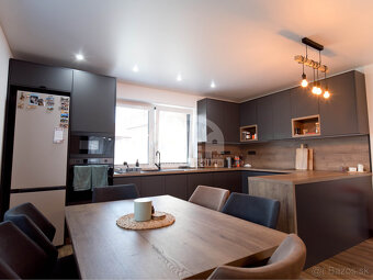 Krásna novostavba rodinného domu v malebnej obci Klokočov - 5