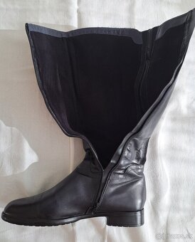 Tmavomodré kožené čižmy Baťa č. 42 - 5