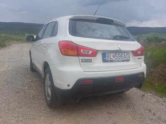 Mitsubishi ASX - 5