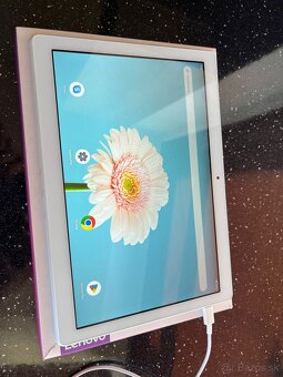 Lenovo tab m10 HD - 5