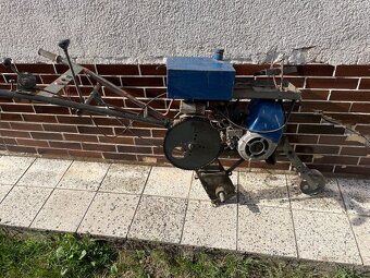 motor z Tatran 125 - 5