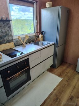 Na predaj pekný zrekonštuovaný dom/chata na priehrade - 5