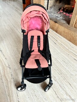 Kočarik BabyZen cestovný v dobrom stave - 5