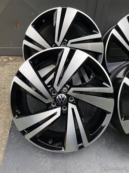 R18 ®️ Originál VW Nevada 5x100 7J ET39 - 5