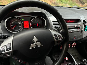 SUV Mitsubishi Outlander 2,2DI-D, 4x4, Manuál, 2008 - 5