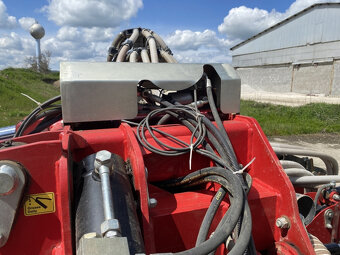Sejací stroj s technológiou Strip-till SUMO DTS 6 - 5