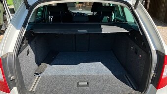 Škoda Superb Combi 2.OTDI 4x4 - 5