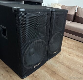 Eminence BETA-15A 600W 8Ohm 15" 2-pásmová - 5