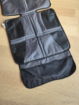 Detská autosedačka Graco 15-36 kg a podložka - 5