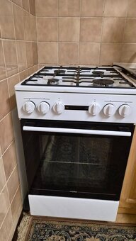 Prenajmem 1 izbovy byt - 5