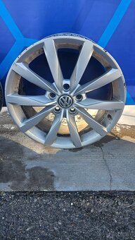 Disky Volkswagen Dijon - 5