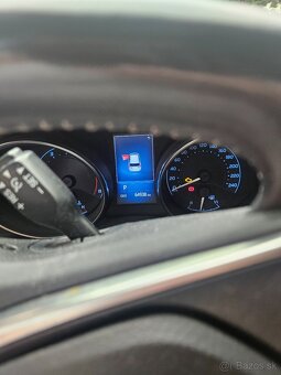 Toyota Auris - 5
