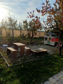 Záhrada s murovanou chatou - 5