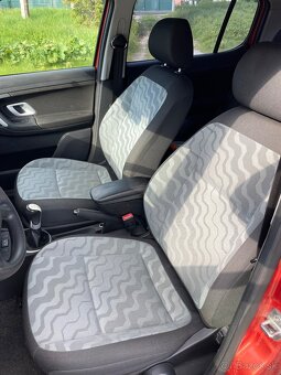 Predám škoda fabia 1.2HTP rok výrobi 2008 - 5