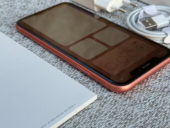 Apple Iphone Xr 64Gb Coral - Funkčný, pekný stav - 5