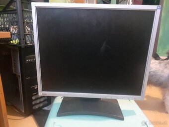 LCD monitor - 5