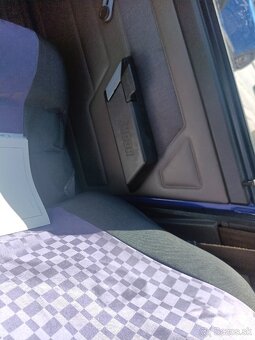 Forman, modrá, r.v. 1992 - 5