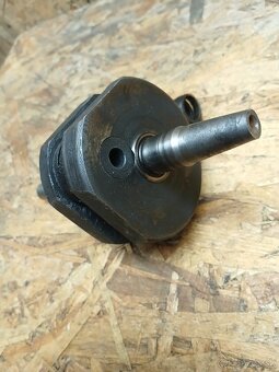 Babetta 207 kľuková hriadeľ - 5