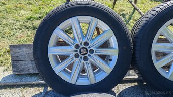 5x100 R16 --- SEAT ARONA - 5