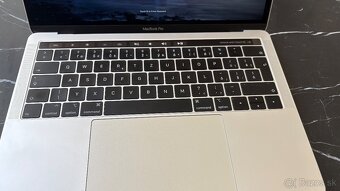 MacBook Pro 2019 (13 palcov) - 5