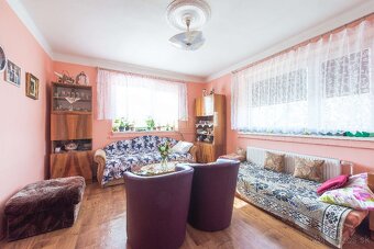 Poschodový rodinný dom na predaj - 5