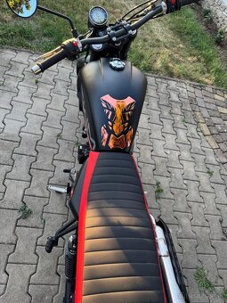 SWM Outlaw 125 - 5