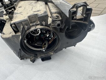 Predné prave svetlo BMW x5 e70 Lci facelift 7221896 - 5