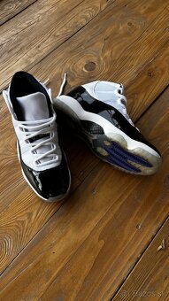 Air Jordan 11 Retro - 5