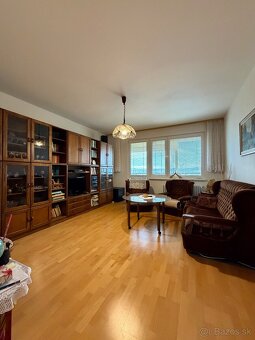 2xwc, 2x loggia, priestranný 4 izbový byt Ťahanovce - 5