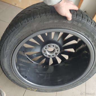 Sada kolesá Audi Etron/Q8 r21 5x112 265/45/21 - 5