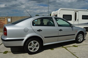 ŠKODA OCTAVIA 1,9TDI 66kW GLX 193483km klíma - 5